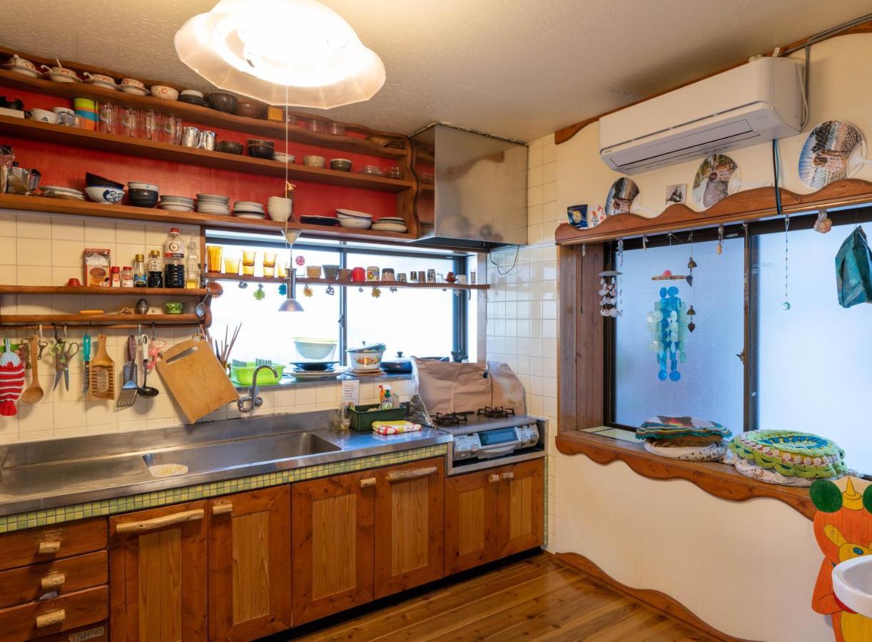 Katsuo Guest House Kōchi Стая снимка
