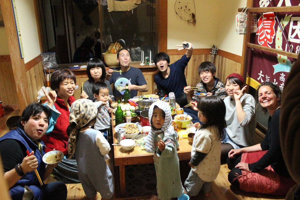 Katsuo Guest House Kōchi Екстериор снимка